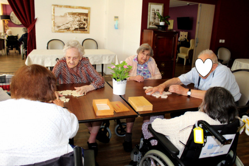 Jeu sur table : Domino