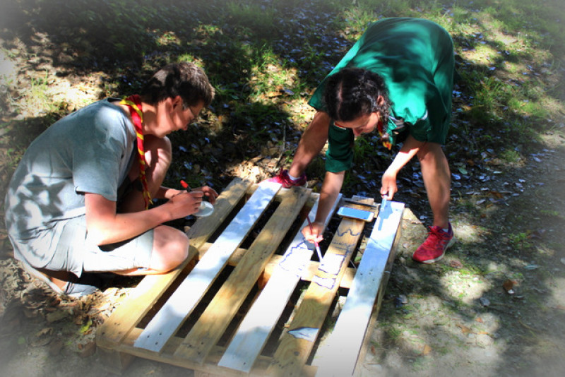 Nouvelle terrasse thérapeutique par les Scouts de France