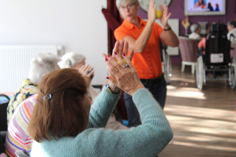 GYM SUR CHAISE AVEC L’ASSOCIATION SIEL BLEU