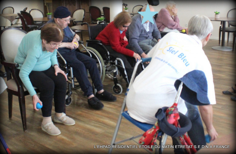 GYM SUR CHAISE AVEC L’ASSOCIATION SIEL BLEU